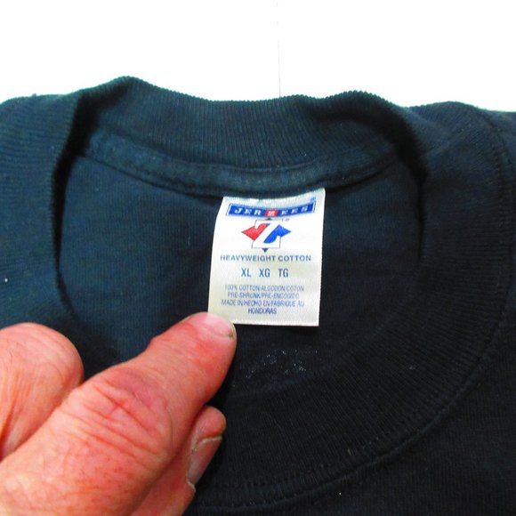 2 BRAD PAISLEY Tour T-Shirts Bonfires & Amplifires, Beat This Summer Size XL - Picture 4 of 10